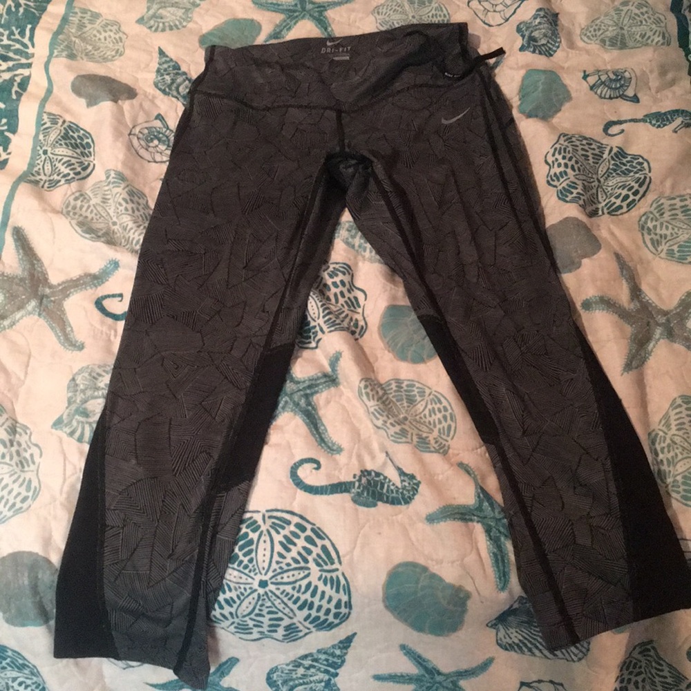 Nike dri-fit crop leggings gray